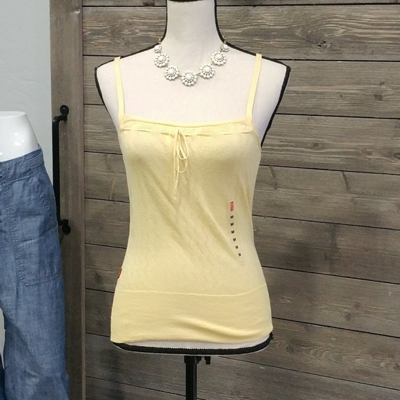 Levi's Tops - Levi's Yellow tank top size M ~~NWT